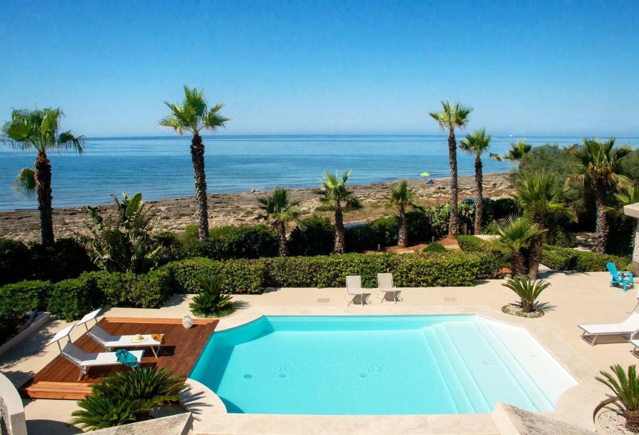 Villa White Dahlia Torre Suda